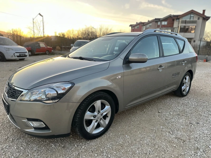 Kia Ceed 1.6FACELIFT//126КС//PRO EDITION//189000km, снимка 1 - Автомобили и джипове - 48117960