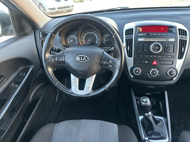 Kia Ceed 1.6FACELIFT//126КС//PRO EDITION//189000km, снимка 11 - Автомобили и джипове - 48117960