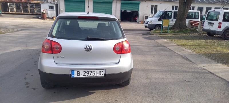 VW Golf 5, снимка 2 - Автомобили и джипове - 48989701