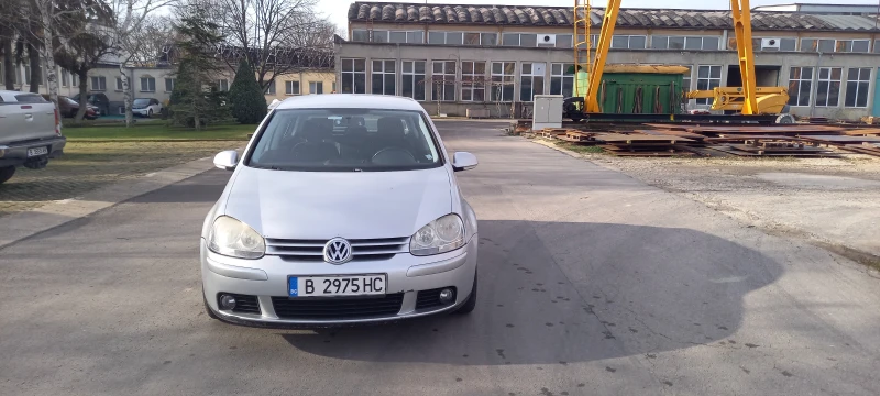 VW Golf 5, снимка 1 - Автомобили и джипове - 48989701