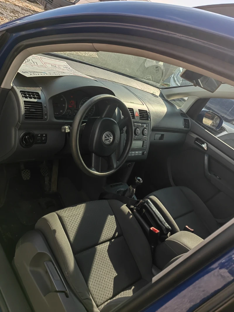 VW Touran 1.9tdi/101k.s/6sk, снимка 7 - Автомобили и джипове - 49462216