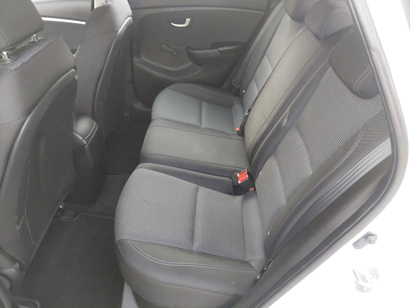 Hyundai I30 1, 6CRDI 110ps , снимка 8 - Автомобили и джипове - 50111184