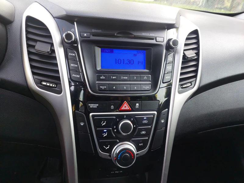 Hyundai I30 1, 6CRDI 110ps , снимка 11 - Автомобили и джипове - 50111184