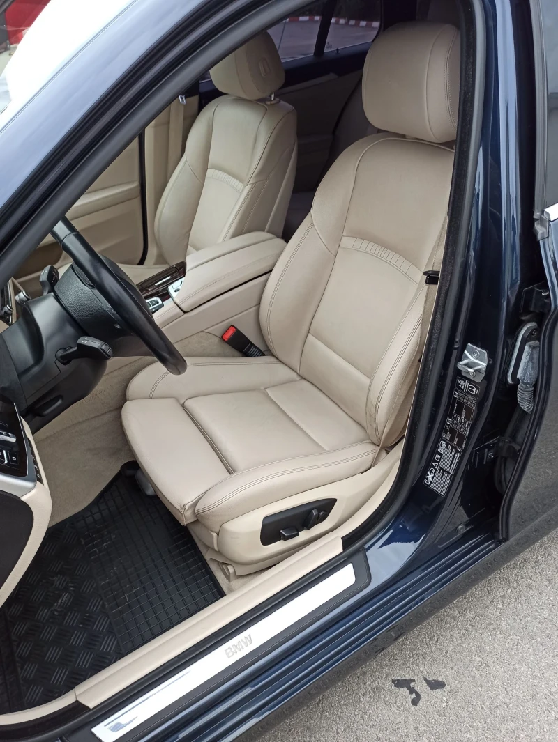 BMW 520 Facelift///Xdrive///Led, снимка 11 - Автомобили и джипове - 52052487