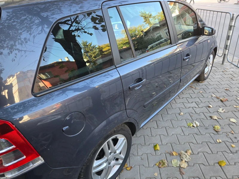 Opel Zafira, снимка 5 - Автомобили и джипове - 52704203