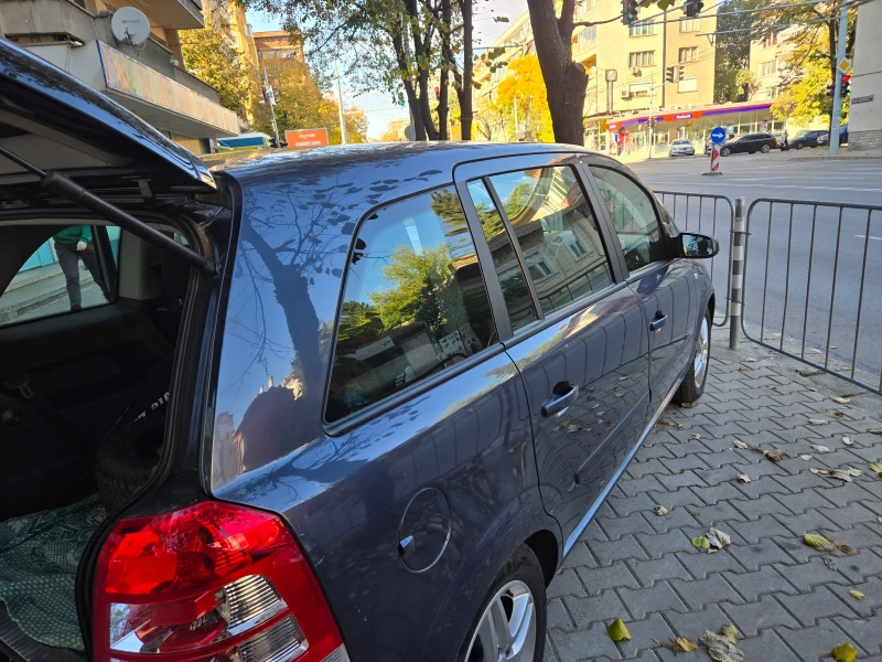 Opel Zafira, снимка 7 - Автомобили и джипове - 52704203