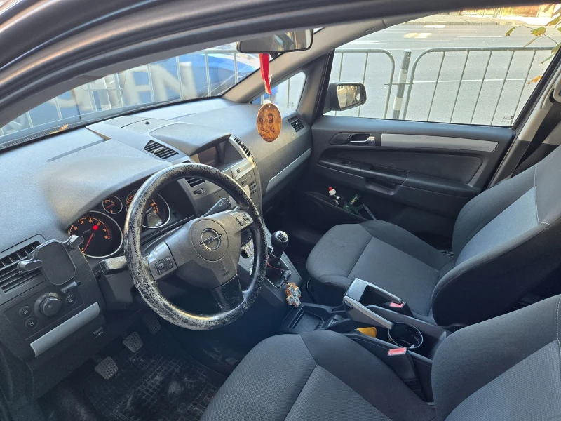 Opel Zafira, снимка 3 - Автомобили и джипове - 52704203