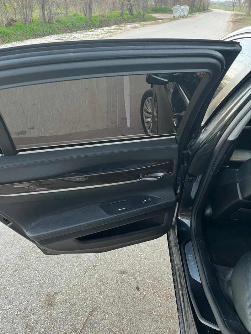 BMW 730, снимка 7 - Автомобили и джипове - 52792733