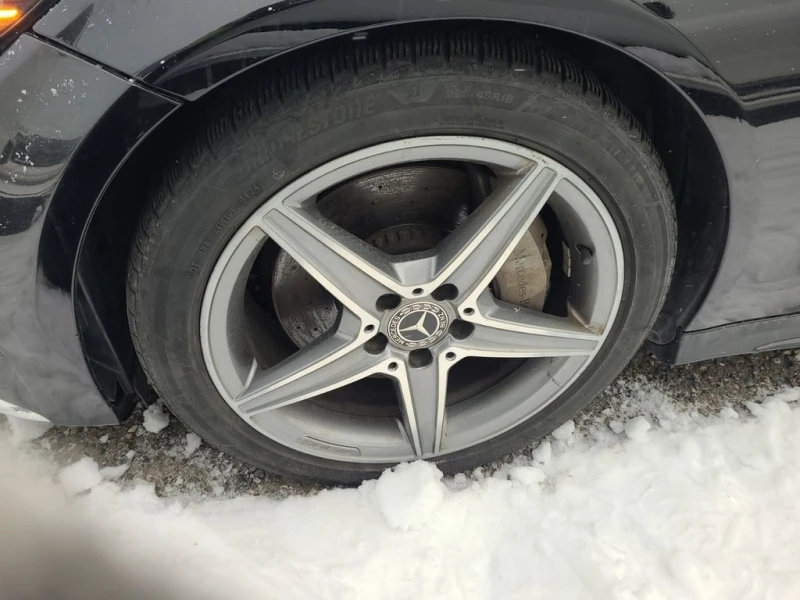 Mercedes-Benz C 300 * CARFAX * БЕЗ ПЪРВОНАЧАЛНА ВНОСКА, снимка 6 - Автомобили и джипове - 52806993