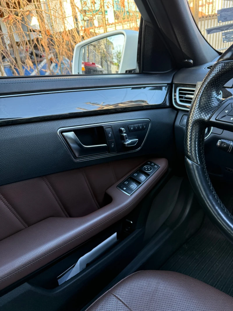 Mercedes-Benz E 250 Мерцедес Е250 четери матик, дистроник, безключов д, снимка 16 - Автомобили и джипове - 52971604