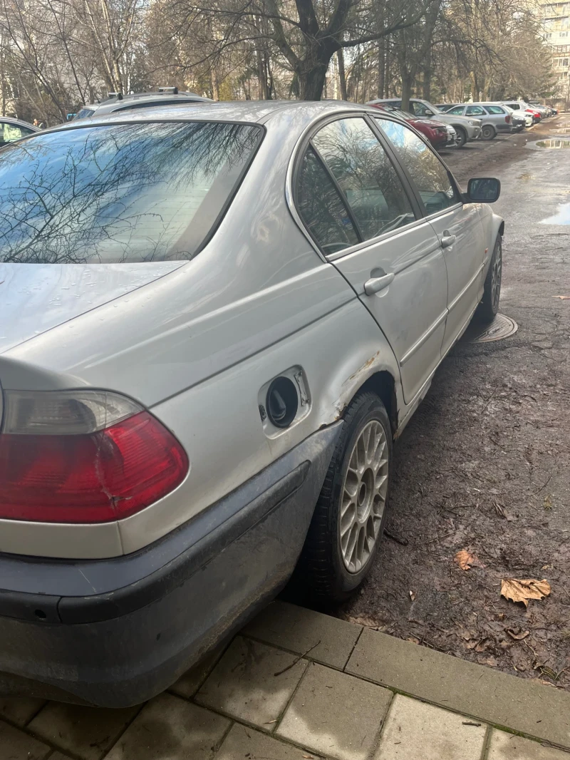 BMW 320, снимка 9 - Автомобили и джипове - 53534628