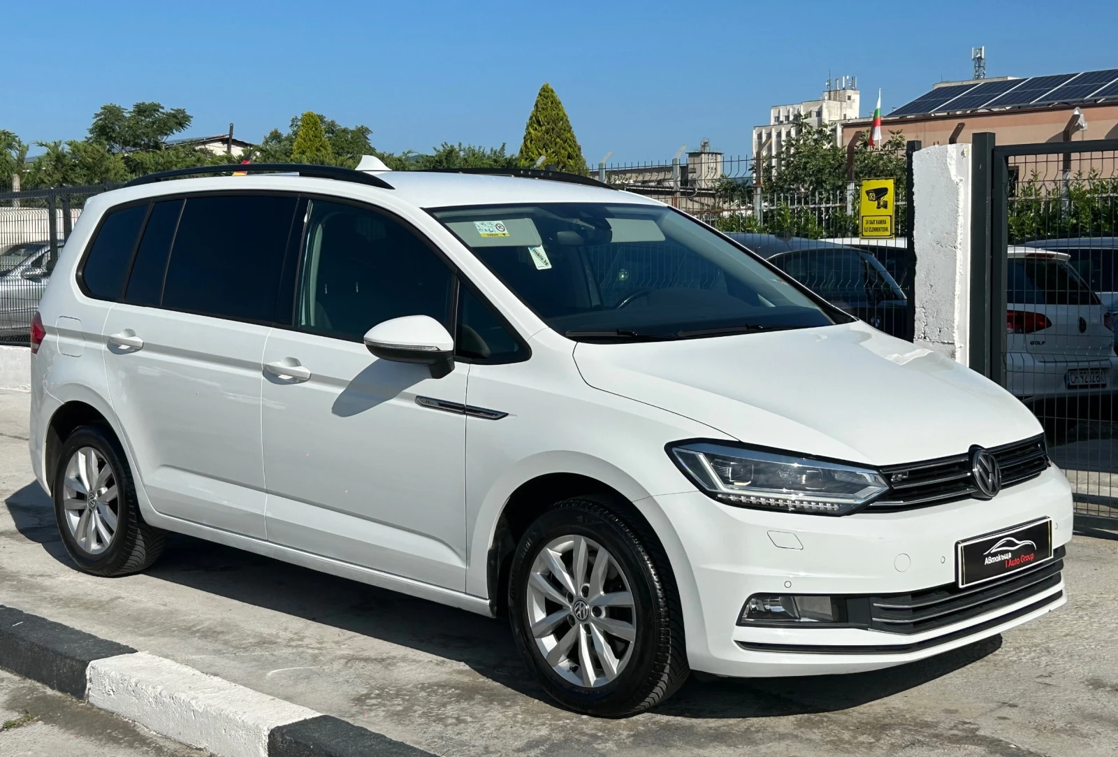 VW Touran 2.0 TDI 150 кс R-Line DSG FULL - изображение 4