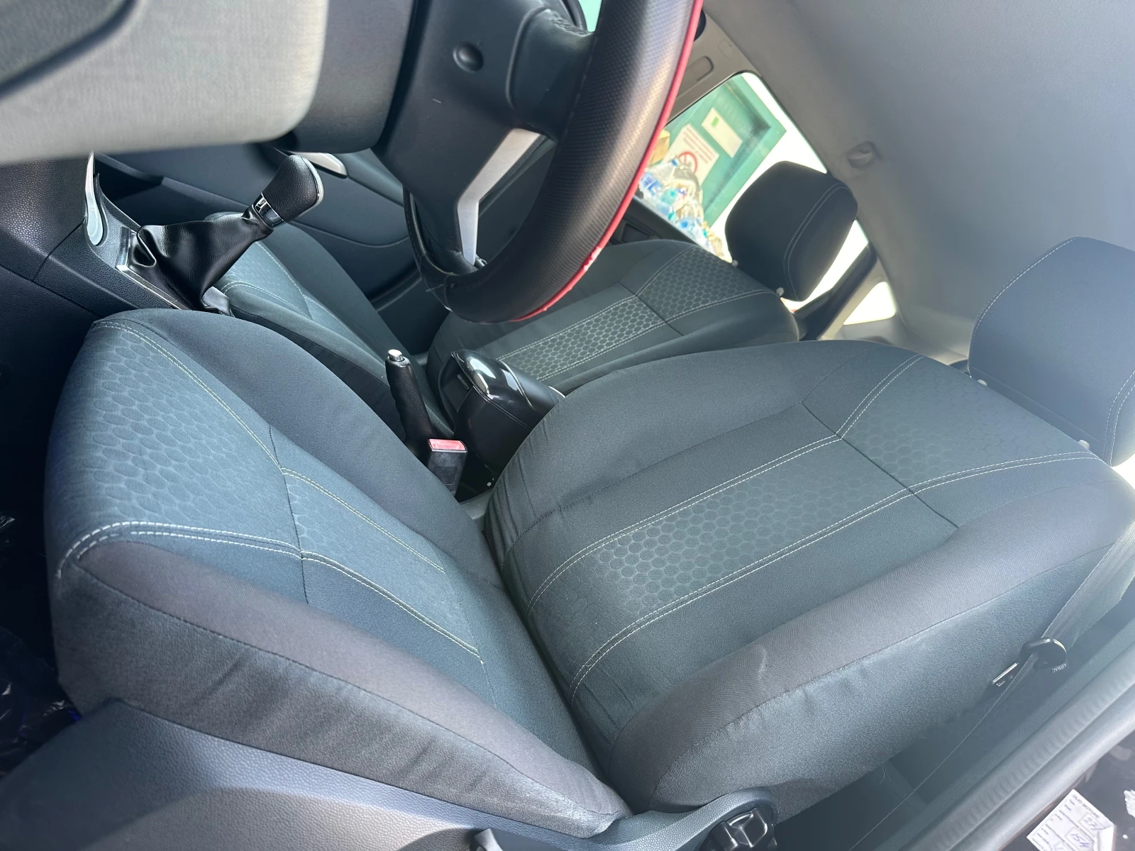 Ford Fiesta 1.4 * GPL* KEY LESS*  | Mobile.bg — изображение 13