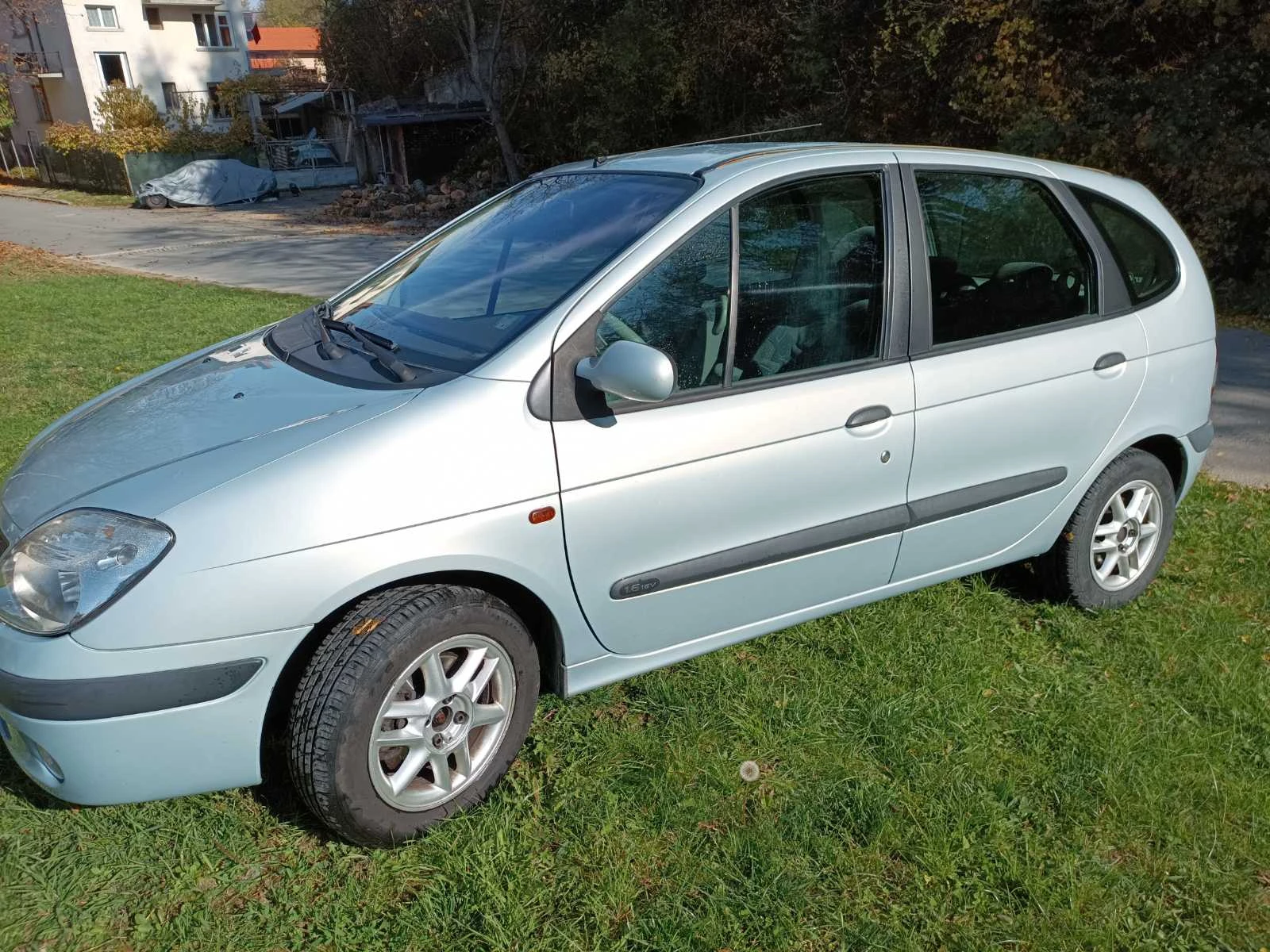 Renault Scenic  - изображение 7