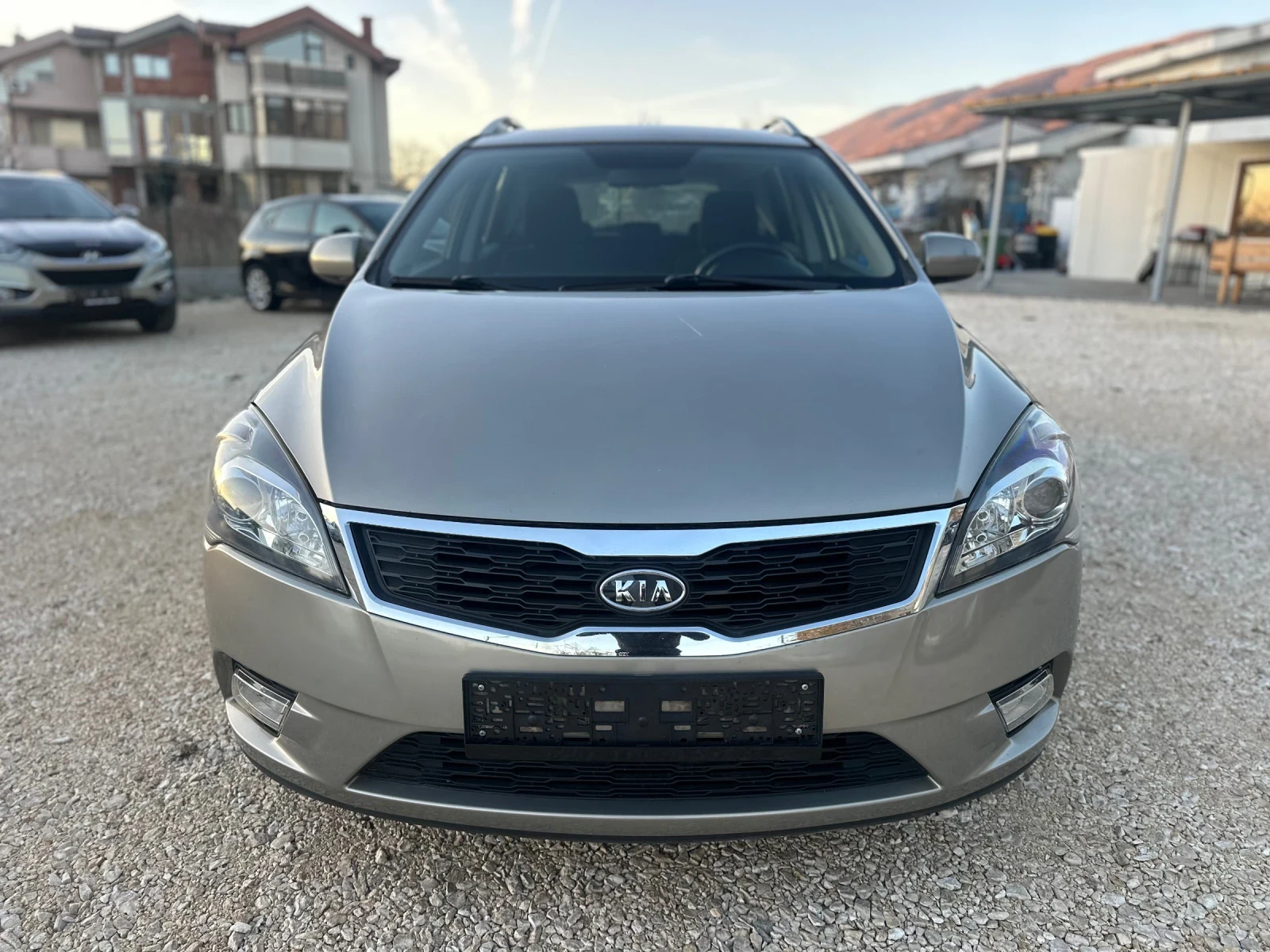 Kia Ceed 1.6FACELIFT//126КС//PRO EDITION//189000km - изображение 8