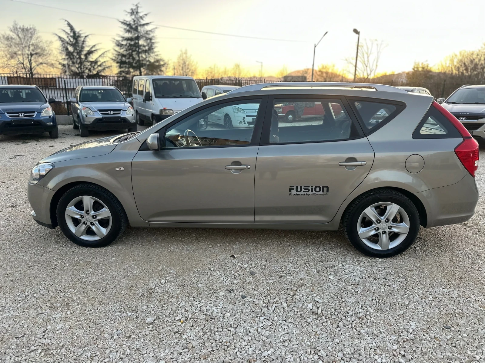 Kia Ceed 1.6FACELIFT//126КС//PRO EDITION//189000km - изображение 2