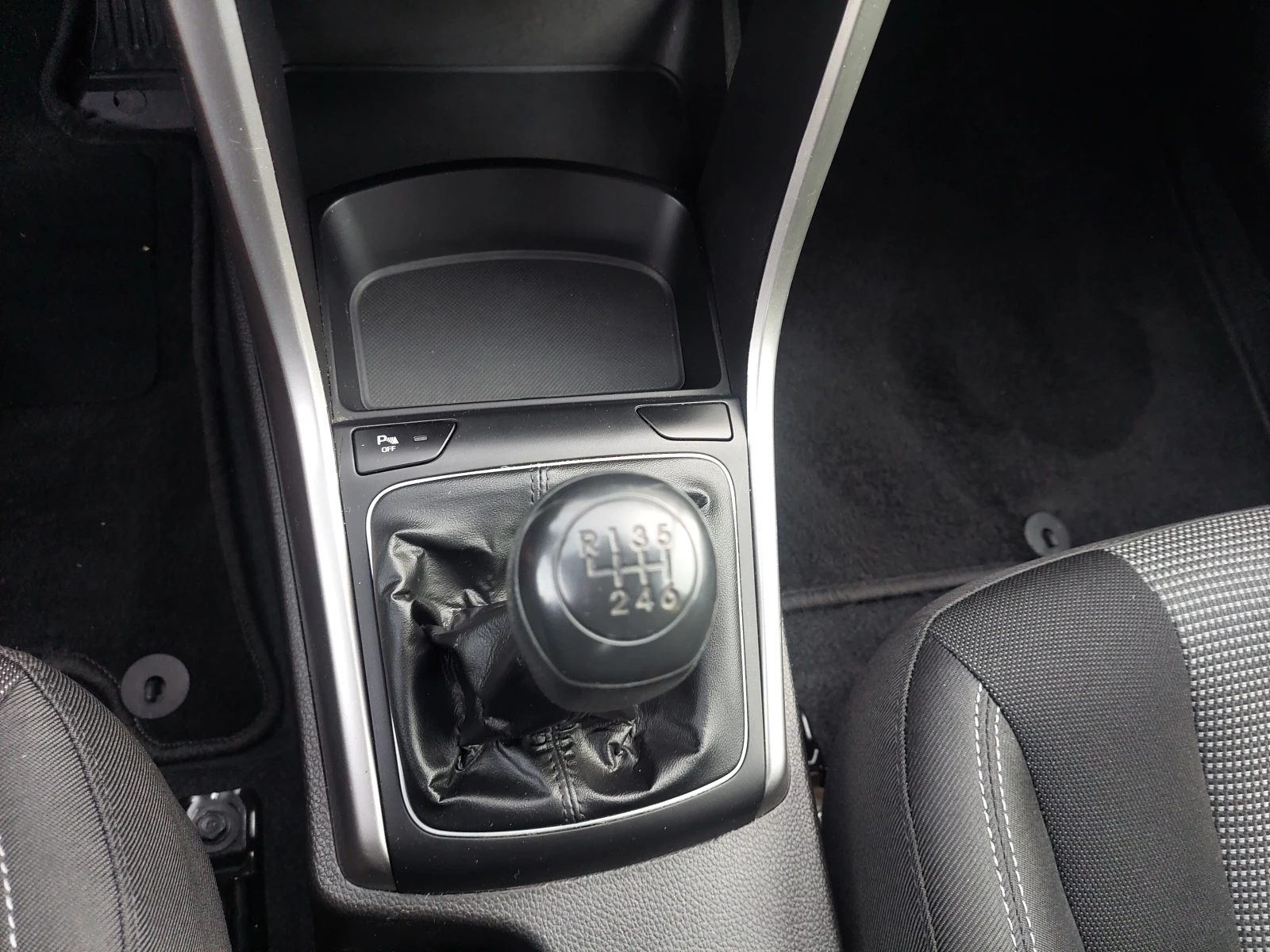 Hyundai I30 1, 6CRDI 110ps  | Mobile.bg   12