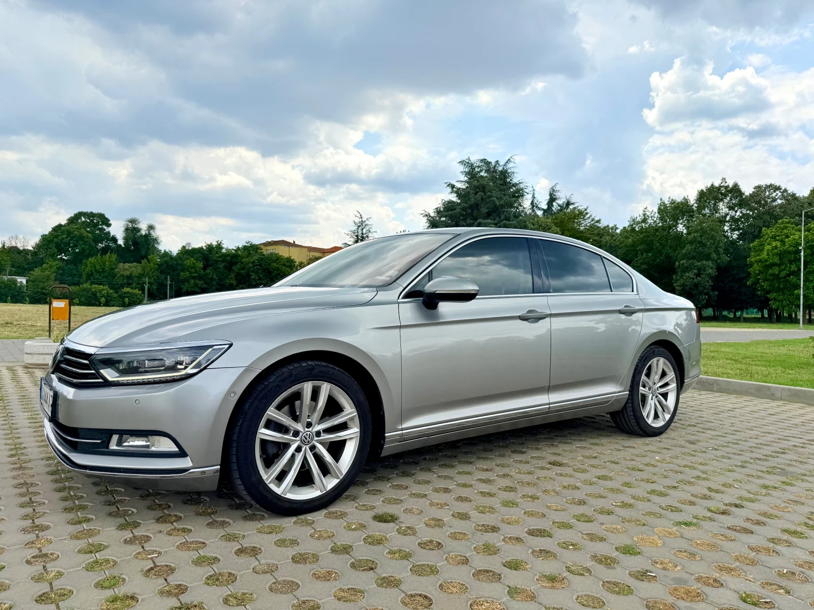 VW Passat  - изображение 10