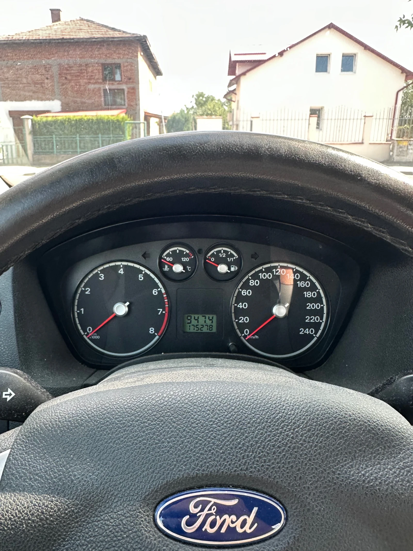 Ford Focus 1.4 BENZIN AUSTRIA - изображение 10