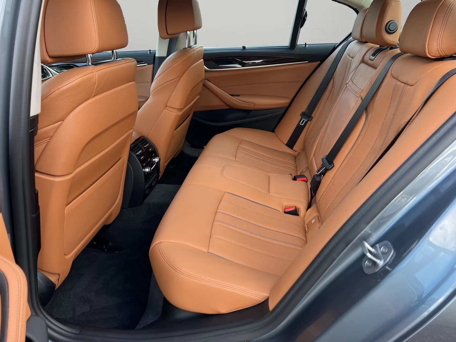 BMW 540 i/LIM./333HP/LUXURY-LINE/LASER/HUD/SOFTCLOSE/752fp | Mobile.bg   16