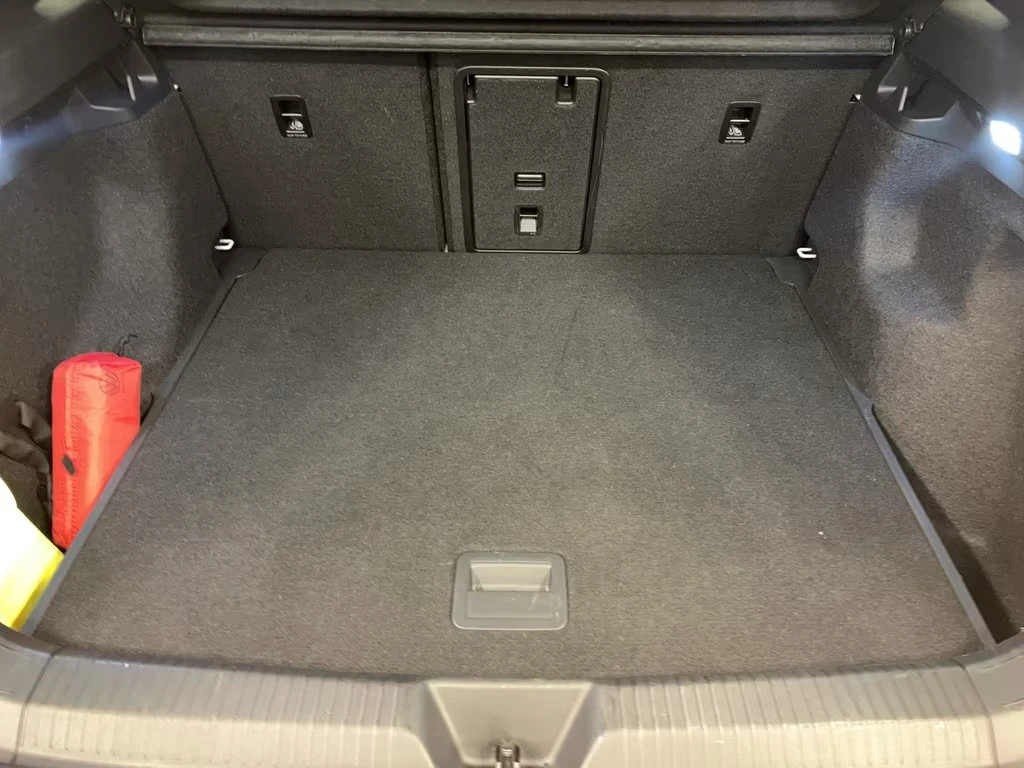 VW ID.4 GTX/300HP/ACC/NAVI/AMBI/CARPLAY/HUD/DAB/LED/956f - изображение 4