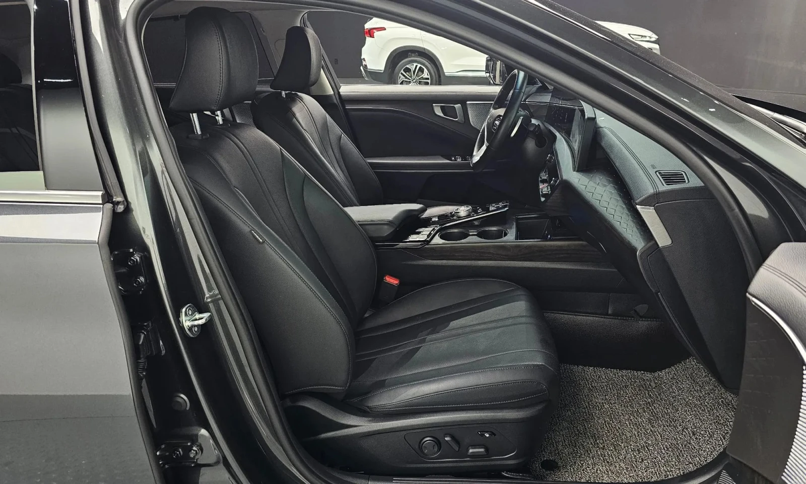 Kia K8 K8 3.5 Lpg 2Wd Prestige (Rental Car)  - изображение 9