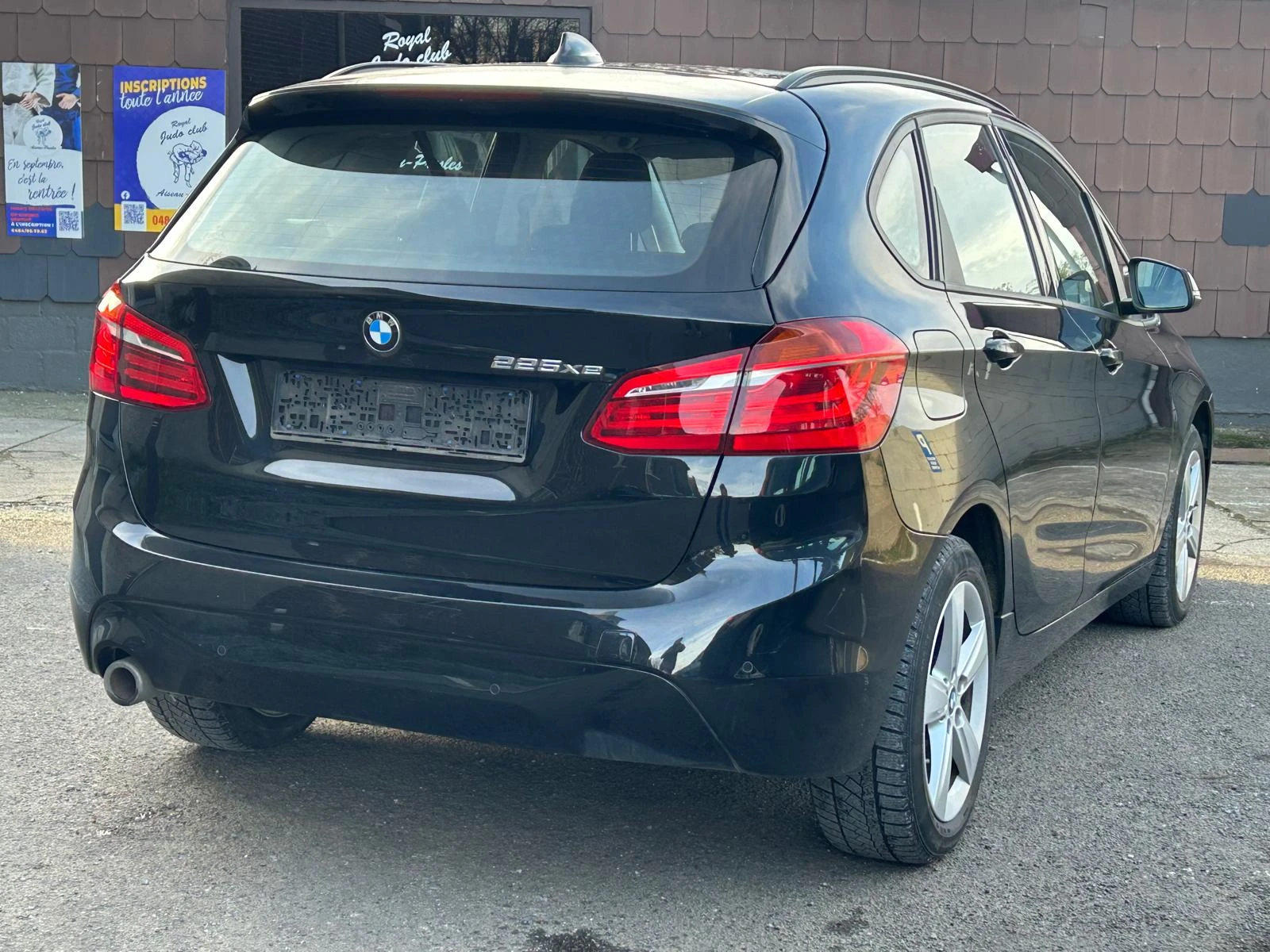 BMW 225 225e Advantage - Хибрид - изображение 6