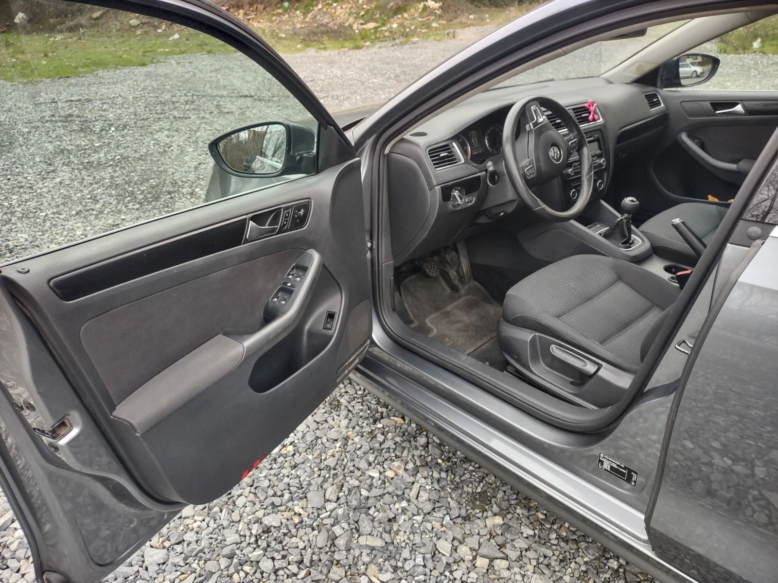 VW Jetta 1.6TDI Bluemotion manual - изображение 9