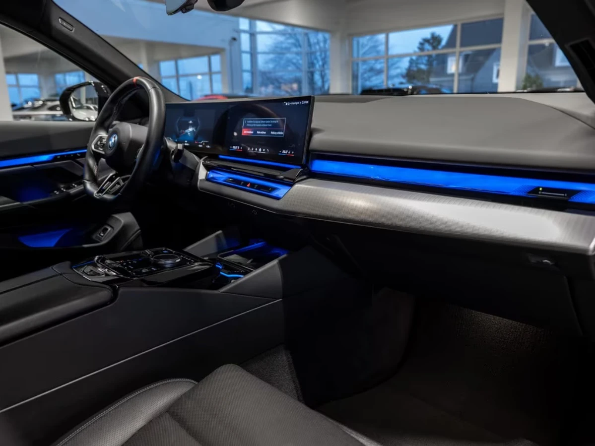 BMW i5 M60* xDrive* Bowers* M Sport* HUD, снимка 5 - Автомобили и джипове - 54067863