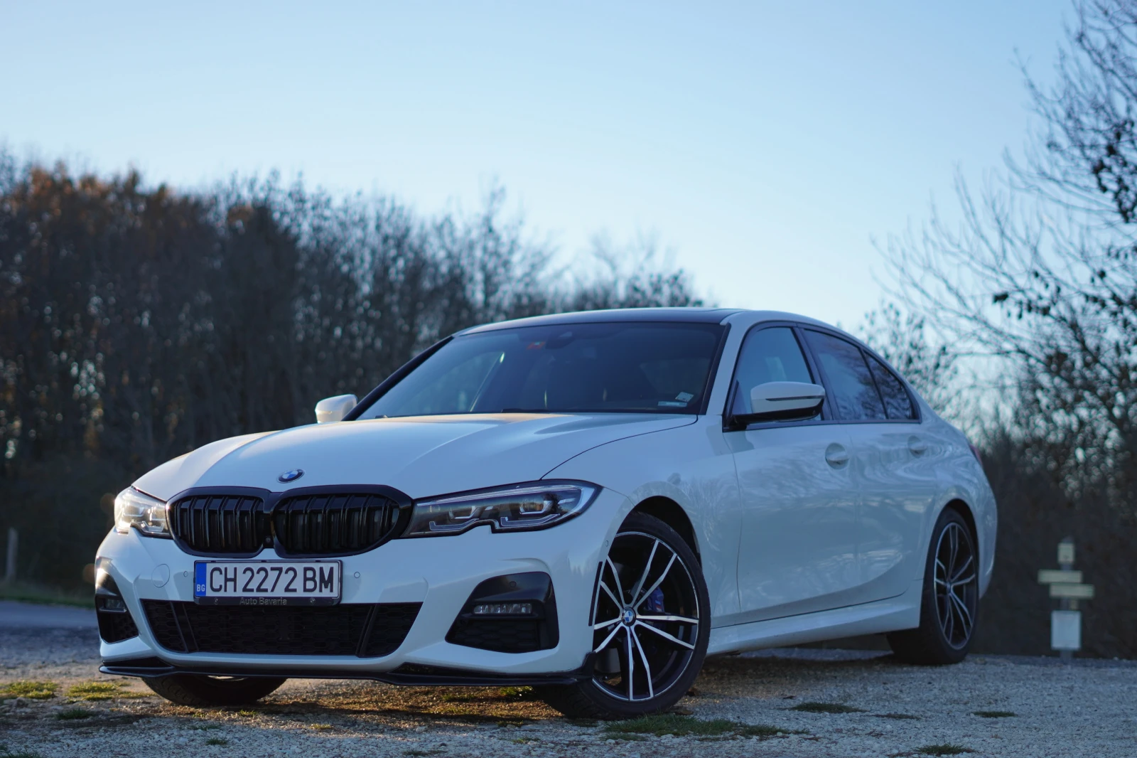 BMW 330 xDrive M-Sport, снимка 5 - Автомобили и джипове - 54094453