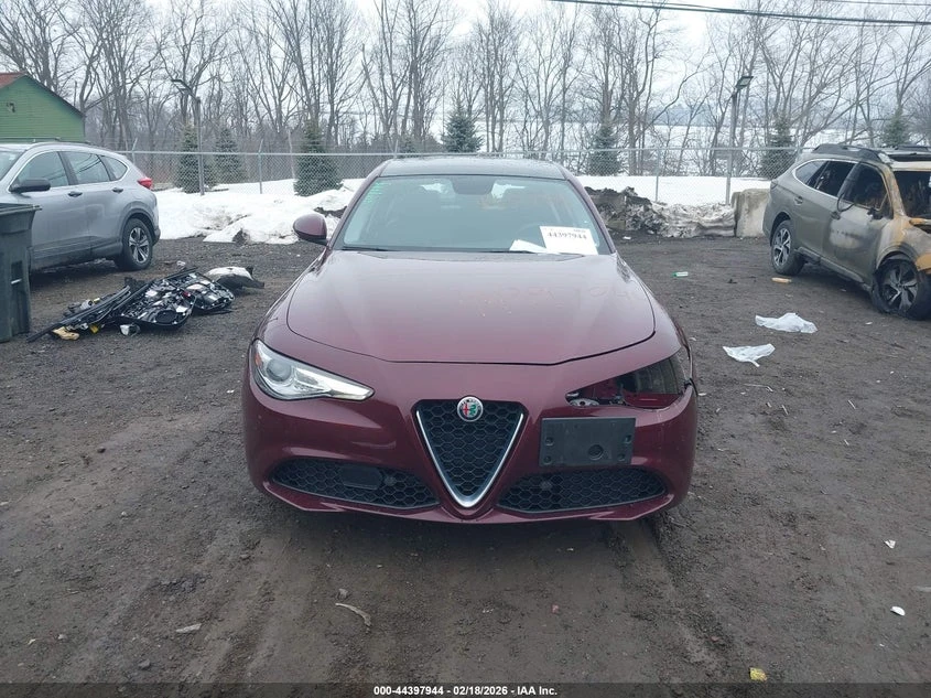 Alfa Romeo Giulia AWD, снимка 13 - Автомобили и джипове - 54185627