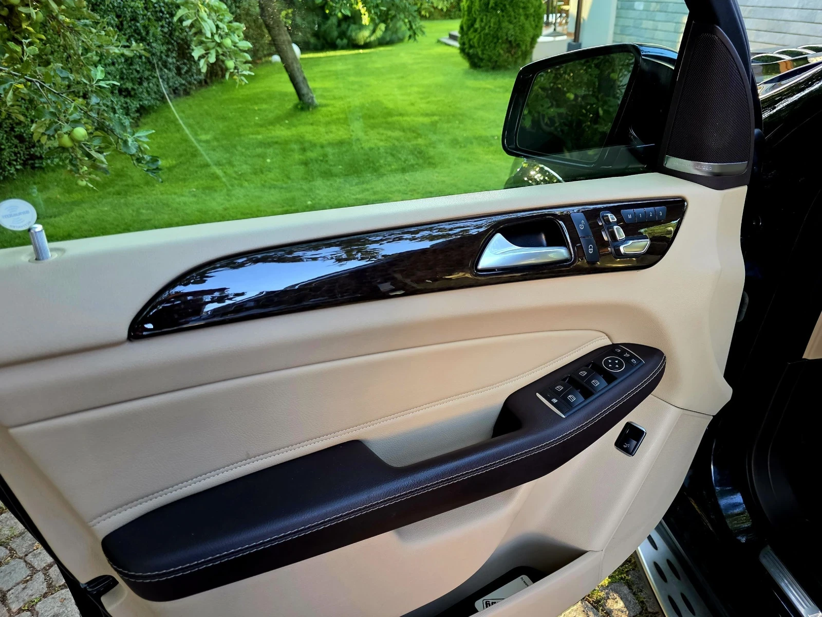 Mercedes-Benz GLS 450 V6 biturbo , снимка 11 - Автомобили и джипове - 54556016