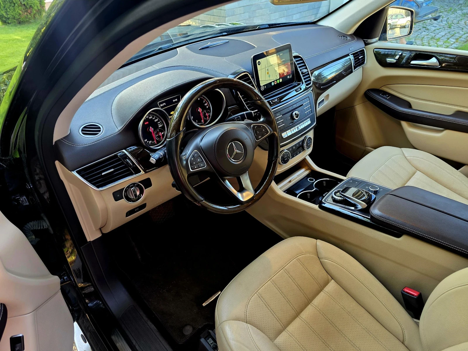 Mercedes-Benz GLS 450 V6 biturbo , снимка 16 - Автомобили и джипове - 54556016
