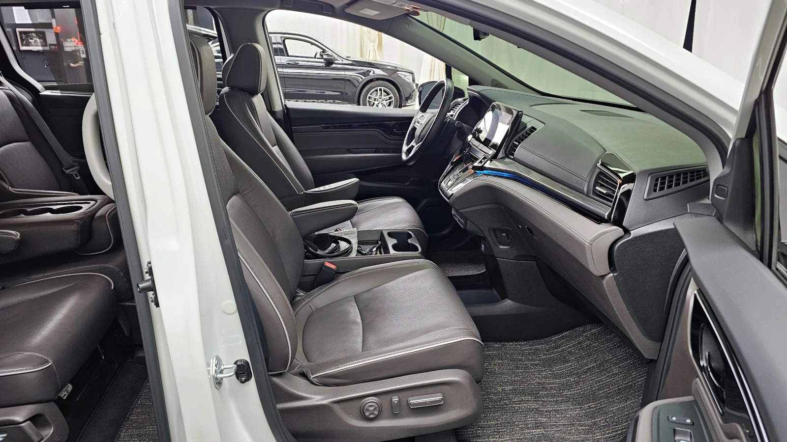 Honda Odyssey ELITE* FULL* ОБДУХ* ЛИЗИНГ, снимка 9 - Автомобили и джипове - 54852781