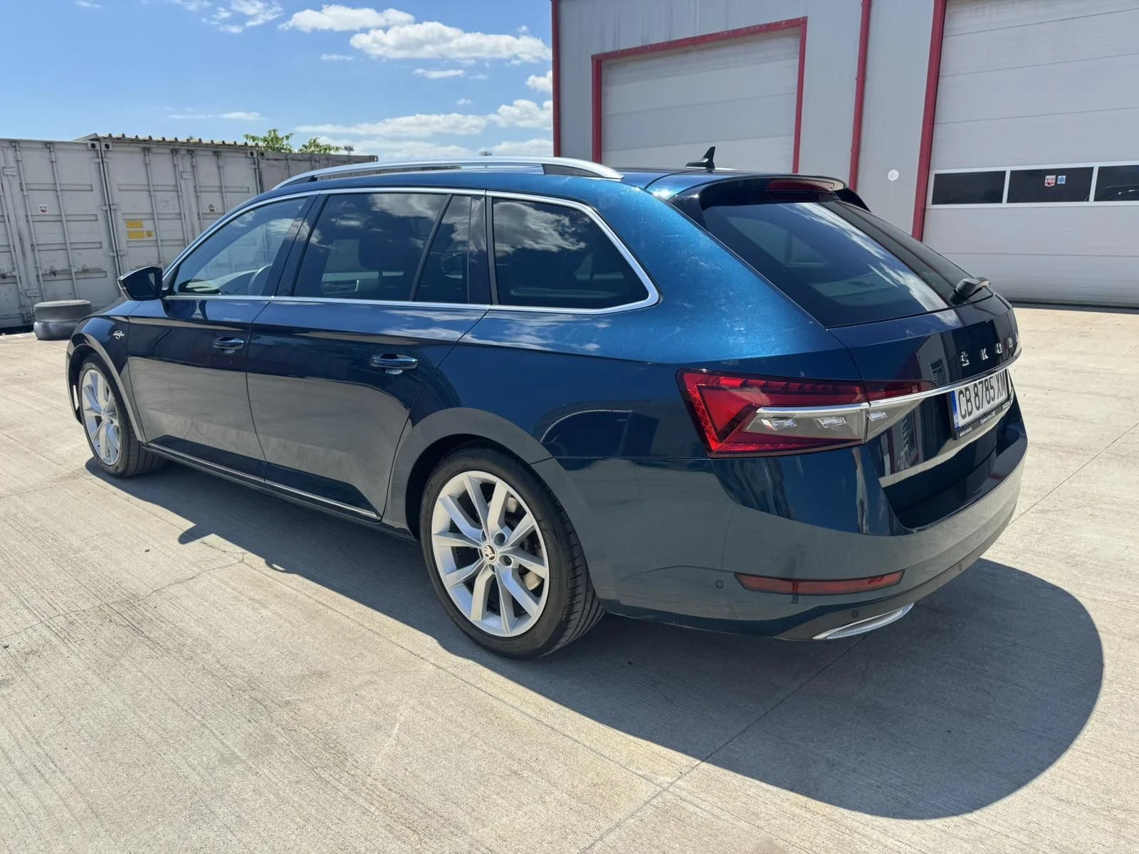 Skoda Superb, снимка 2 - Автомобили и джипове - 54998383