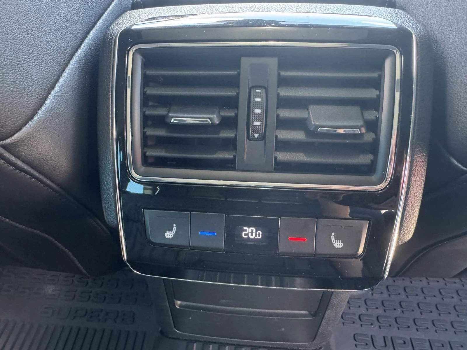 Skoda Superb, снимка 7 - Автомобили и джипове - 54998383