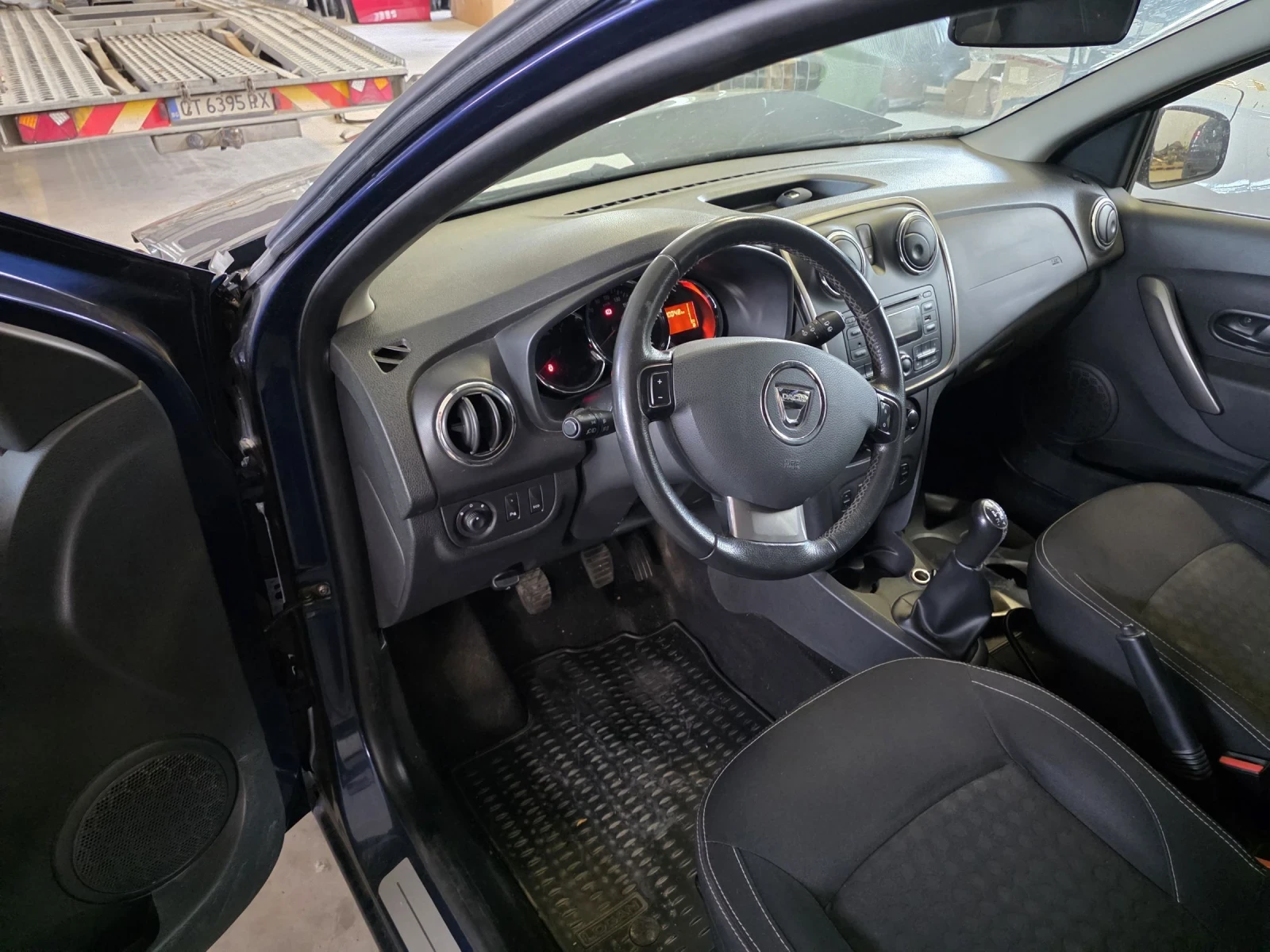 Dacia Logan MCV 0.900 90кс., снимка 3 - Автомобили и джипове - 55191979