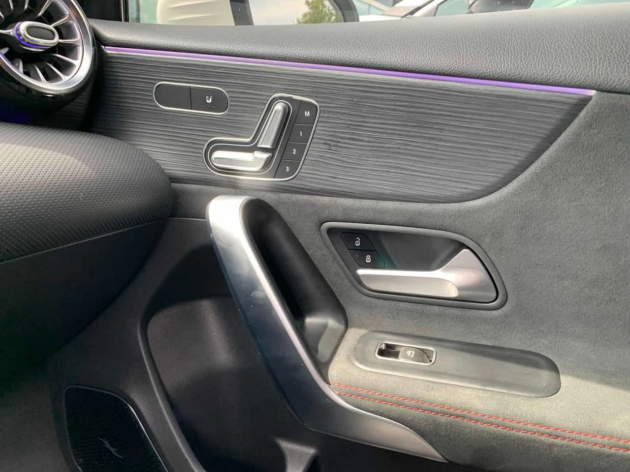 Mercedes-Benz A 35 * AMG * CARFAX * ��� ������������ ������ | Mobile.bg � ����������� 12