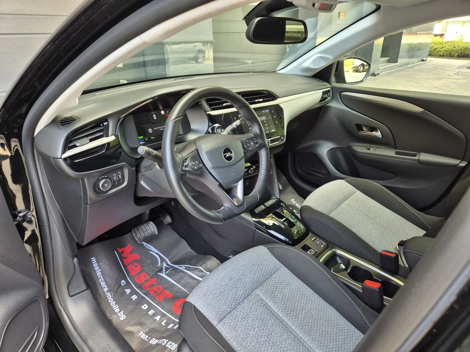 Opel Corsa, снимка 8 - Автомобили и джипове - 55353509