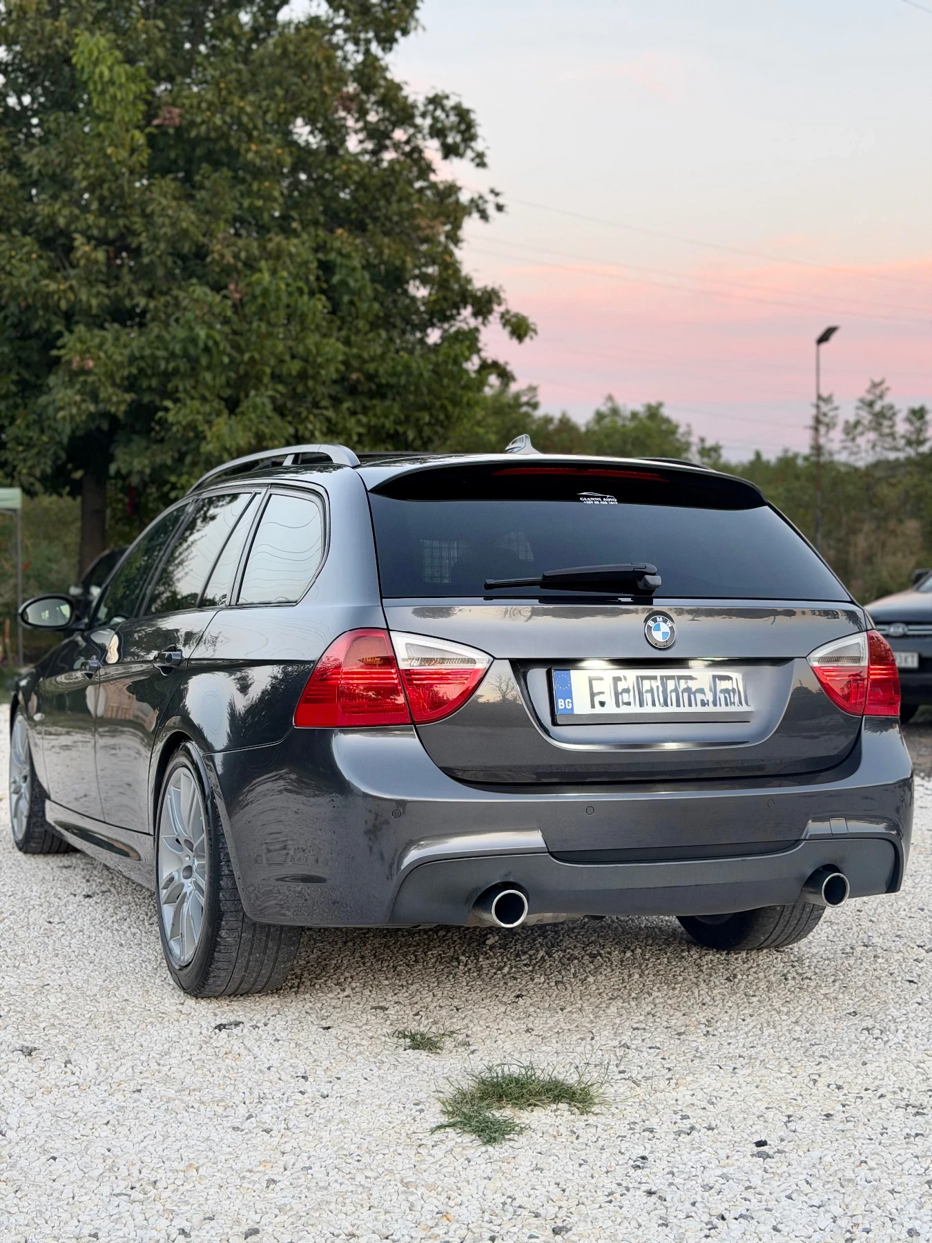 BMW 335 D / M-Packet / PANORAMA, снимка 7 - Автомобили и джипове - 55943747