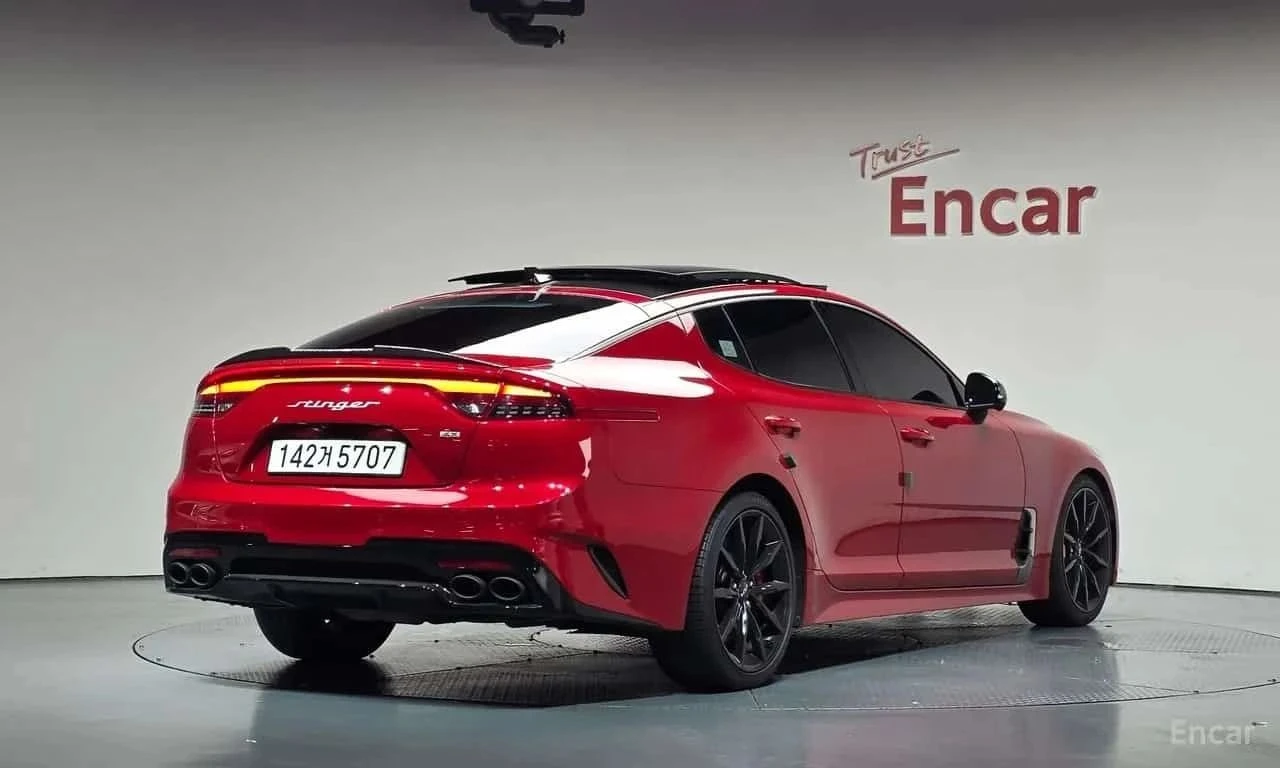Kia Stinger, снимка 2 - Автомобили и джипове - 56688584