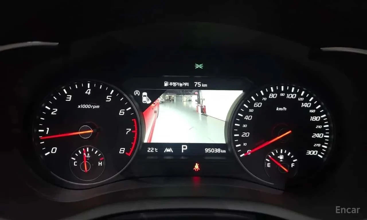 Kia Stinger, снимка 11 - Автомобили и джипове - 56688584