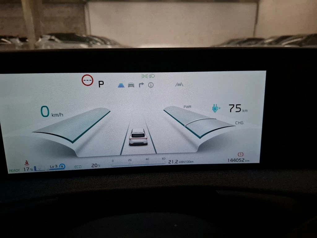 Kia EV6 Long Range LED Camera Leather Navi Ambient, снимка 9 - Автомобили и джипове - 56718106