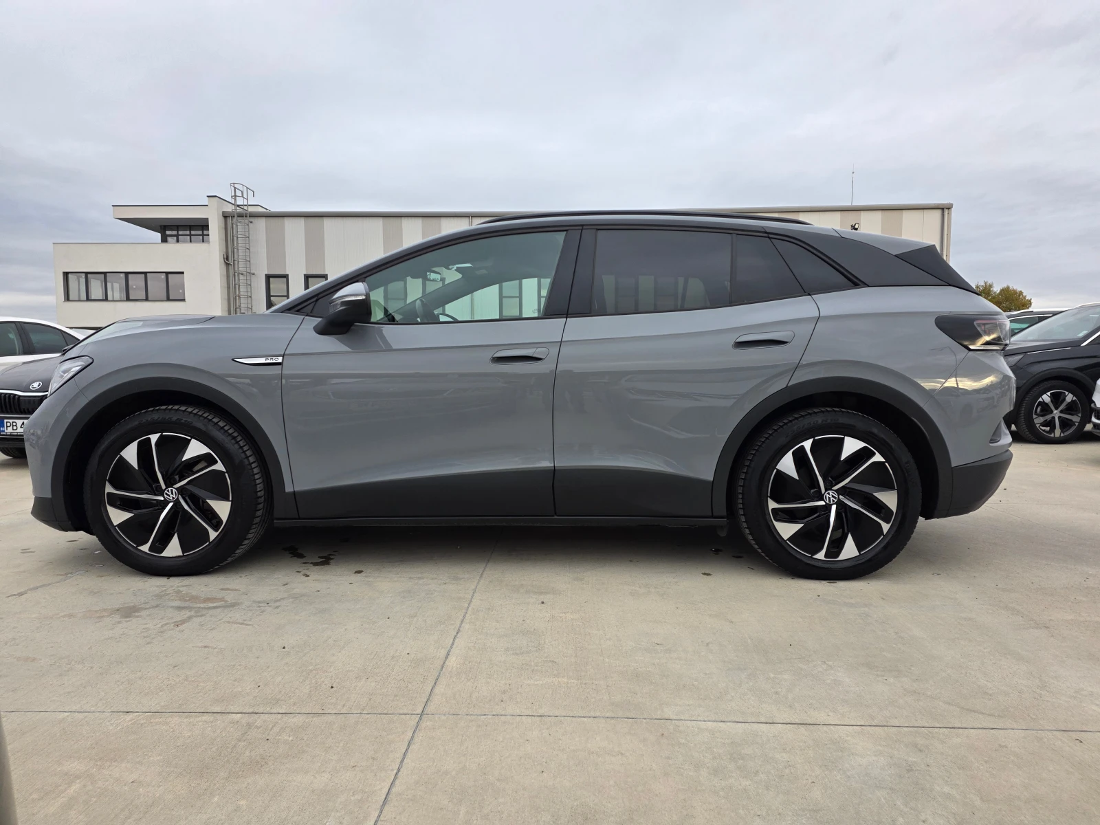 VW ID.4 С ГАРАНЦИЯ , 82KWH , снимка 2 - Автомобили и джипове - 56726607