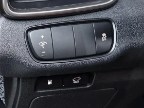 Kia Sorento 2.2 CRDI 4WD - САМО 30% АВАНС, снимка 16