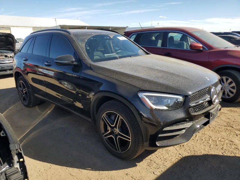 Mercedes-Benz GLC 300 4MATIC* AMG-Pack* LED* Burmester* Digital Dash, снимка 4 - Автомобили и джипове - 48540696