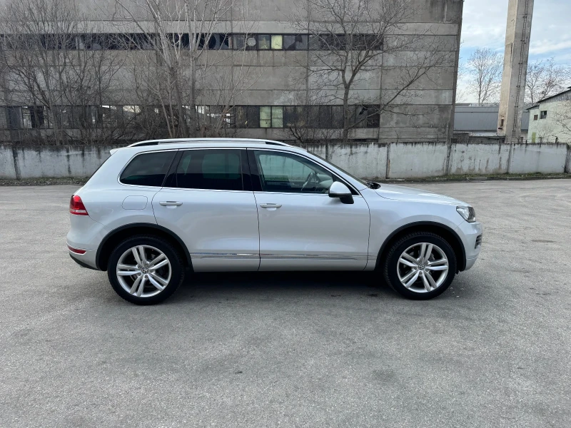 VW Touareg 3.0TDI-239kc, снимка 5 - Автомобили и джипове - 48857384