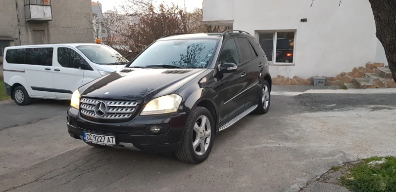 Mercedes-Benz ML 320 4 matic, снимка 2 - Автомобили и джипове - 49589940