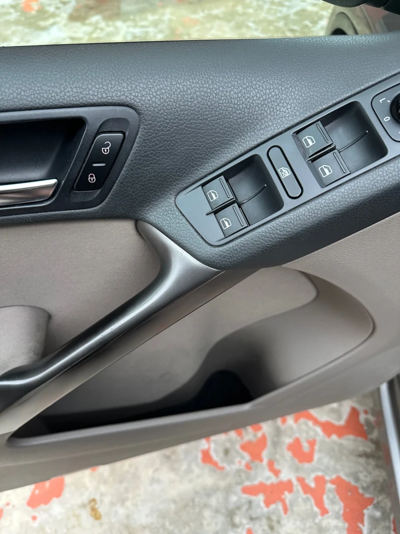 VW Tiguan 4 MOTION, 2.0 Diesel , снимка 12 - Автомобили и джипове - 52358609