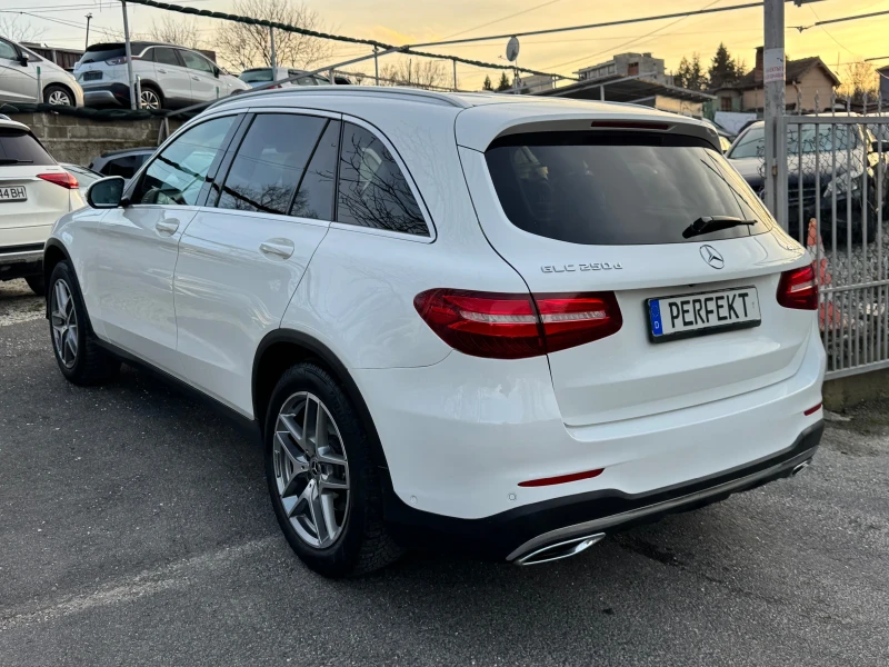 Mercedes-Benz GLC 250 d* 4matic* 2xAMG* Distronic, снимка 6 - Автомобили и джипове - 53572546